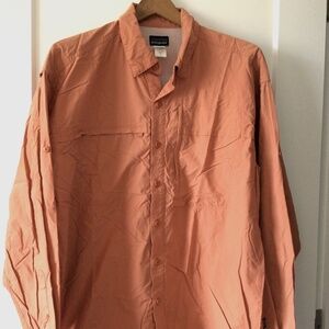Patagonia Longsleeve UPF button-up shirt - Mens L - Lt Pumpkin